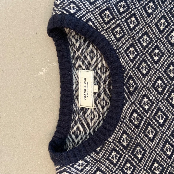 Blue & white patterned Frank & Oak sweater - Picture 4 of 4